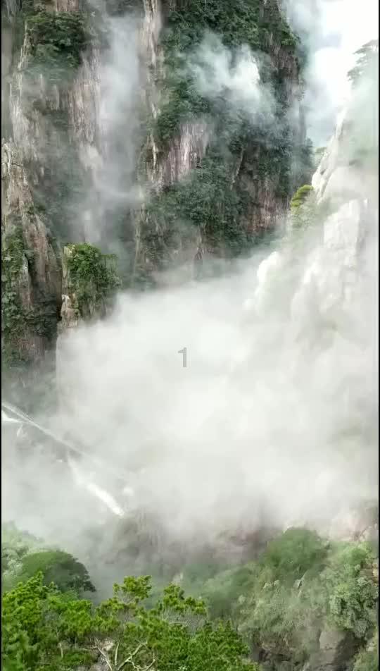 现代女孩的衣柜
